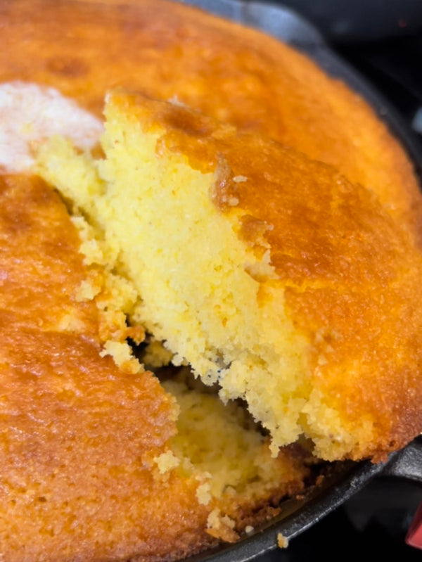 Easy Skillet Cornbread typhaniecooks
